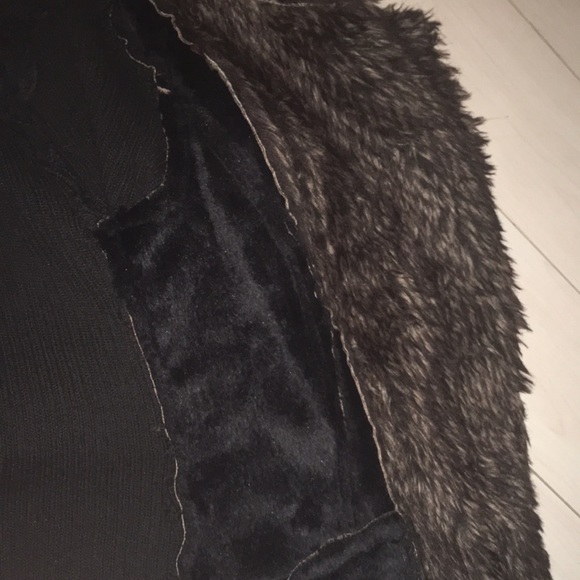 2b bebe faux leather faux fur asymmetrical zip up sweater - Picture 8 of 9